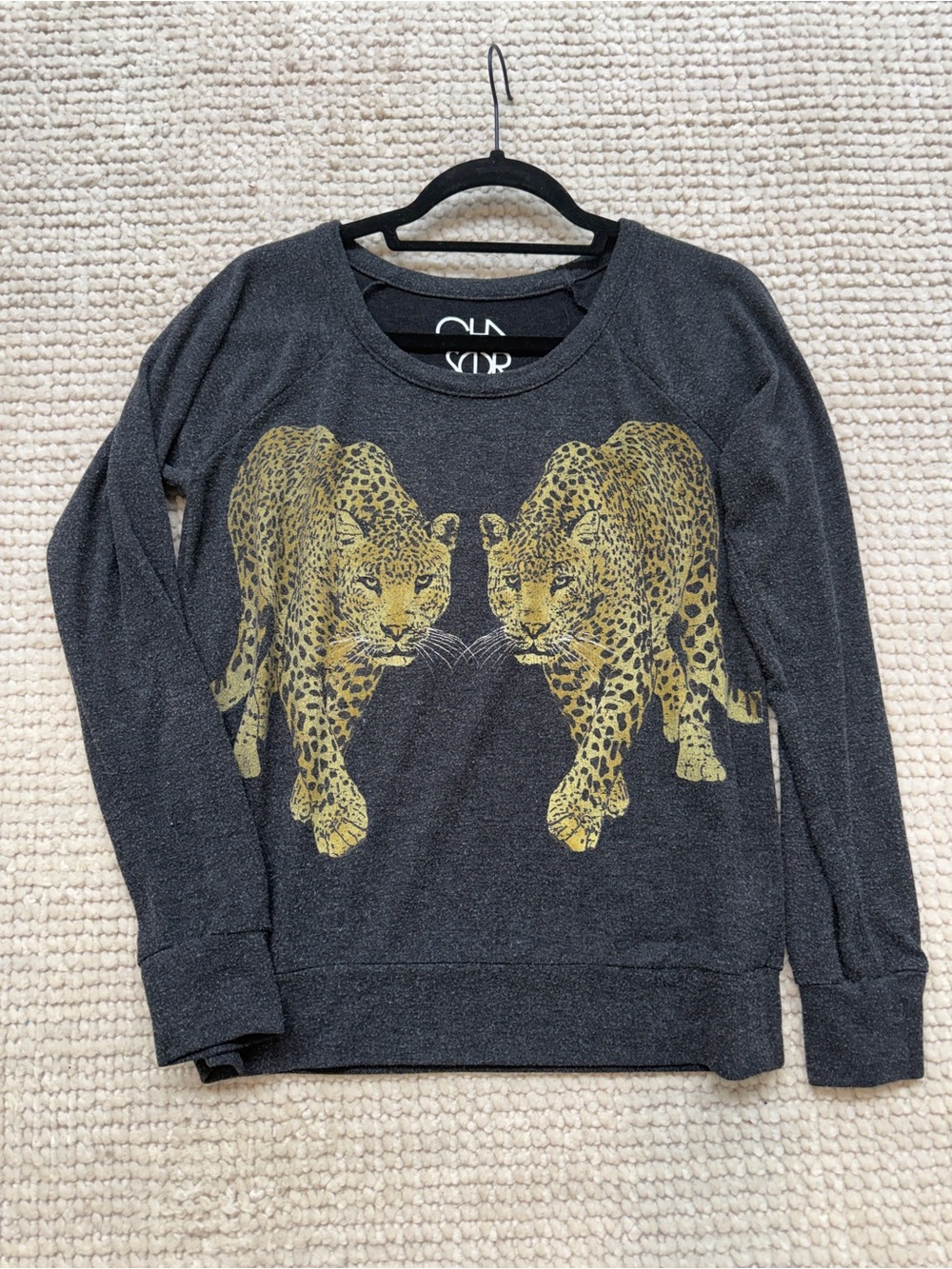 Chaser Love Knit Leopard Graphic Raglan Pullover Sweater Black Size Small